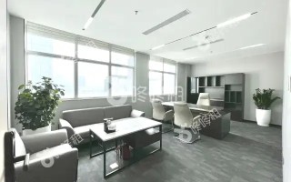 房讯网二十周年庆典专题采访——华贸集团总裁助理、写字楼管理中心总经理郝群谈商业地产二十年发展