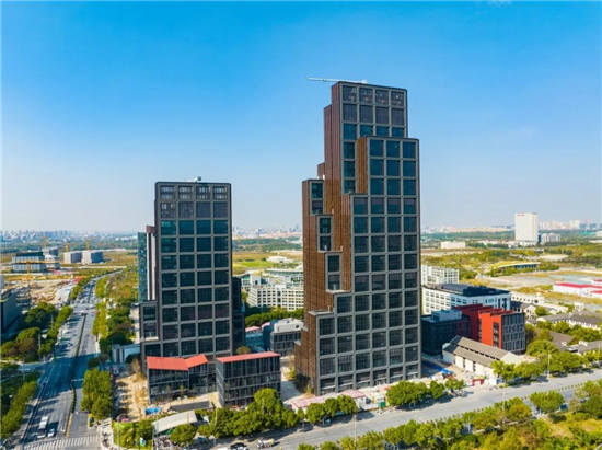新地标！智创TOP B区项目如期建成-第3张图片-叠叠租写字楼网