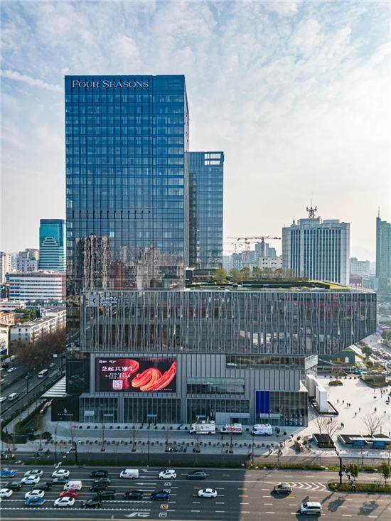杭州中心盛大启幕：引领都市文化新潮流，开启城市生活新篇章-第3张图片-叠叠租写字楼网