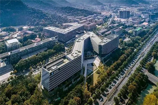未来办公：绿色、健康、低碳的互联网总部大楼巡礼-第14张图片-叠叠租写字楼网